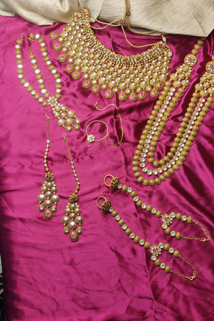 Aashi Bridal Necklace Set